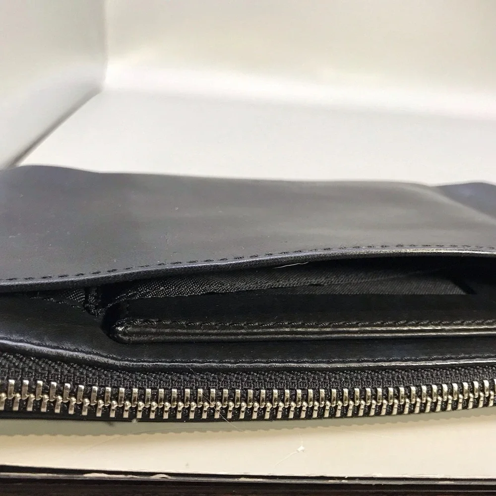 Harley Davidson Genuine Full Grain Leather With Cow Hide Wristlet Attached Mirro